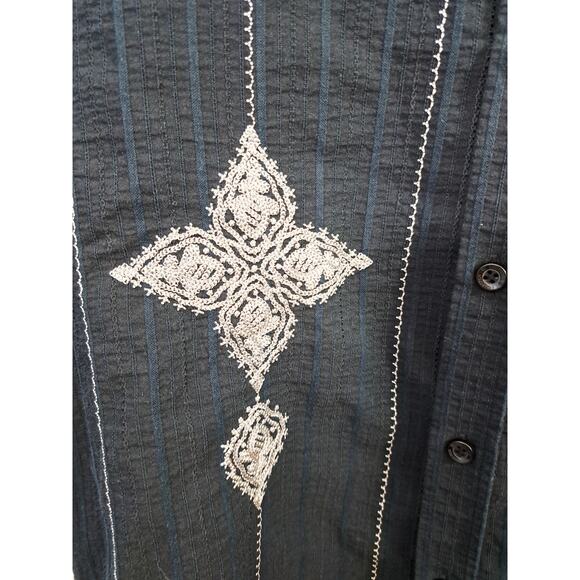 BC Collection Shirt Mens Large Black Gray Embroidered Crosses Button Down Casual - Picture 3 of 7